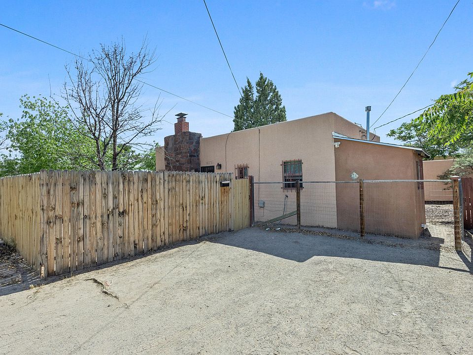 1st image of 2505 Coal Ave SE