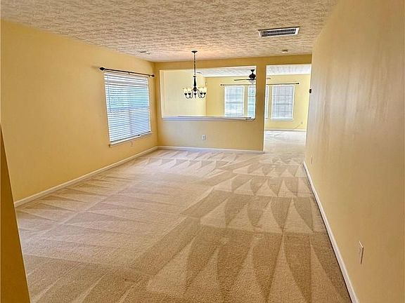 3rd image of 107 Parkmont Ct