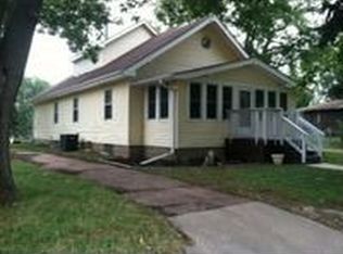 2708 S Lakeport St, Sioux City, IA 51106