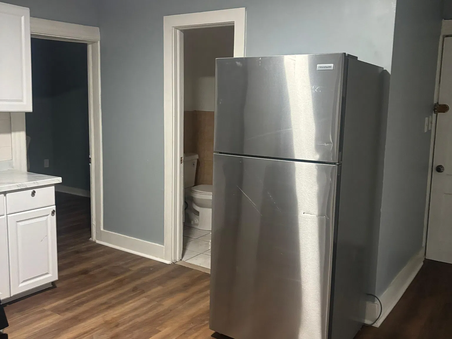 3 bed, 1000 sqft, $1,400 — Photo 4