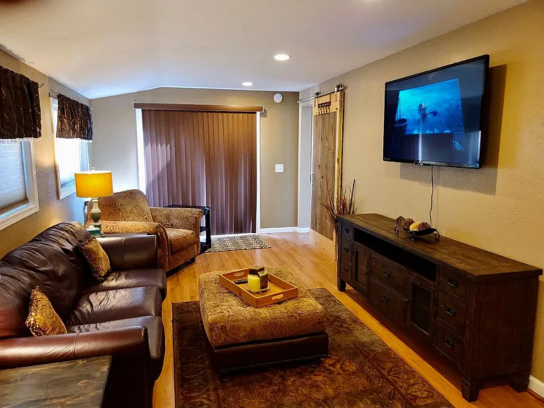 4616 Peck Dr — Photo 23