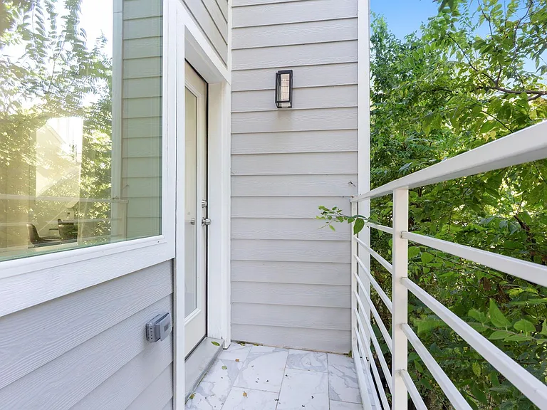 4017 Ward St — Photo 36