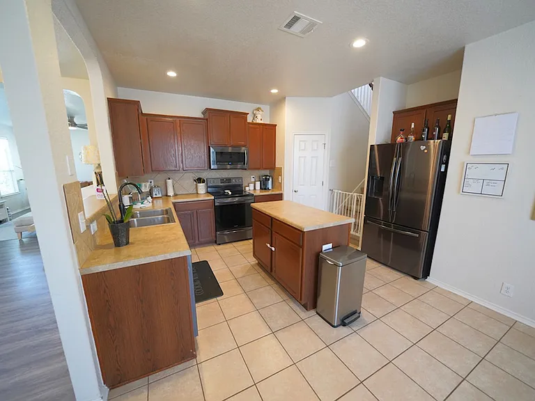 740 Fountain Gate — Photo 19