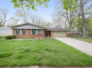 2823 Pebble Creek Rd, Ann Arbor, MI 48108