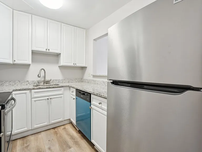 7907 Timarand Ct — Photo 15