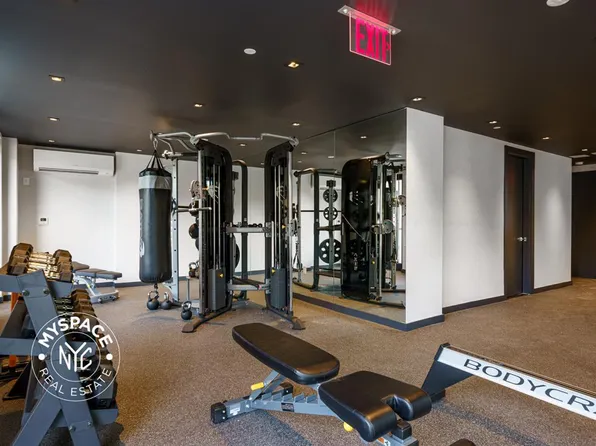 1499 Bedford Avenue image 34 of 46