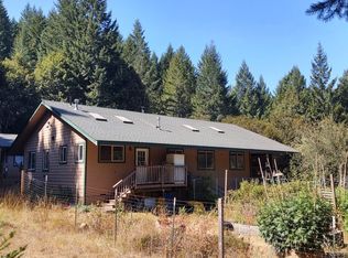 2222 China Mine Rd, Bridgeville, CA 95526