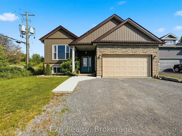 818 Palace Rd, Greater Napanee, ON K7R 3K9