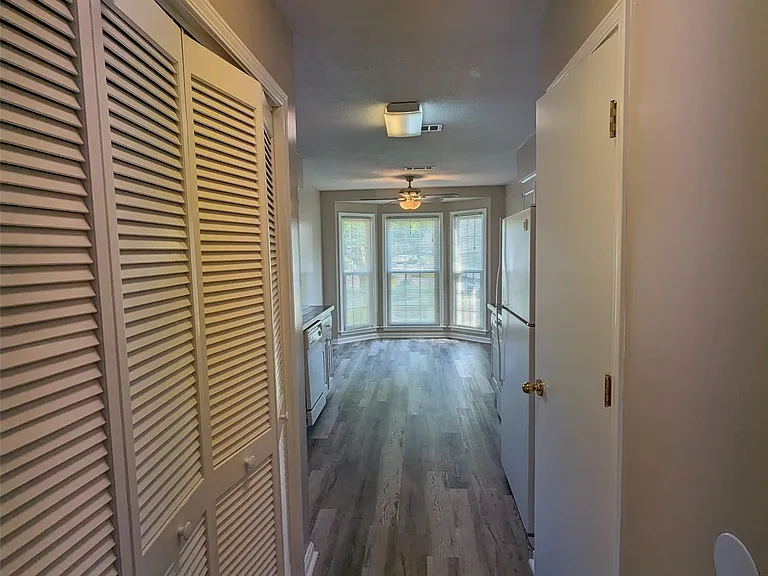 5908 Carmel Dr — Photo 8