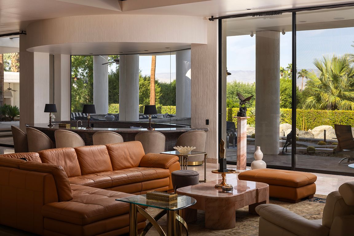 next background image