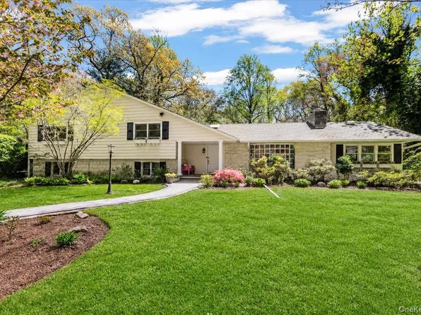 5 Fox Lane, Locust Valley, NY 11560