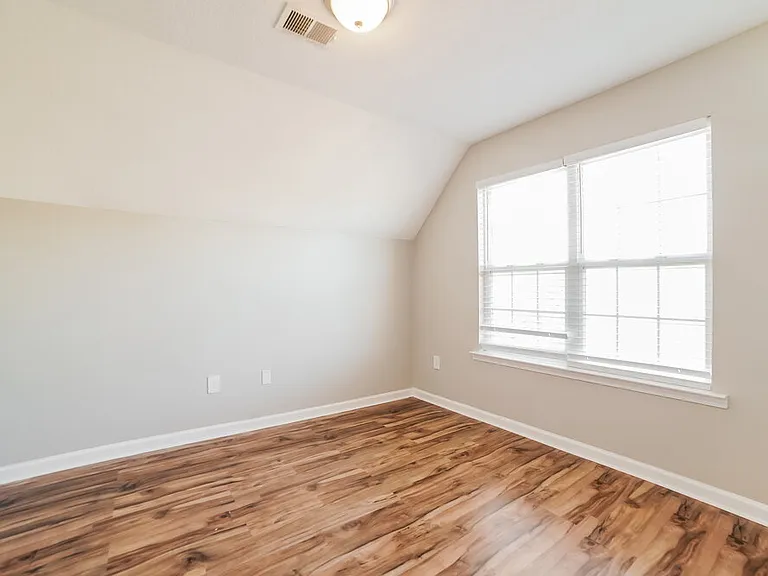 2221 Linda Shore Dr — Photo 13