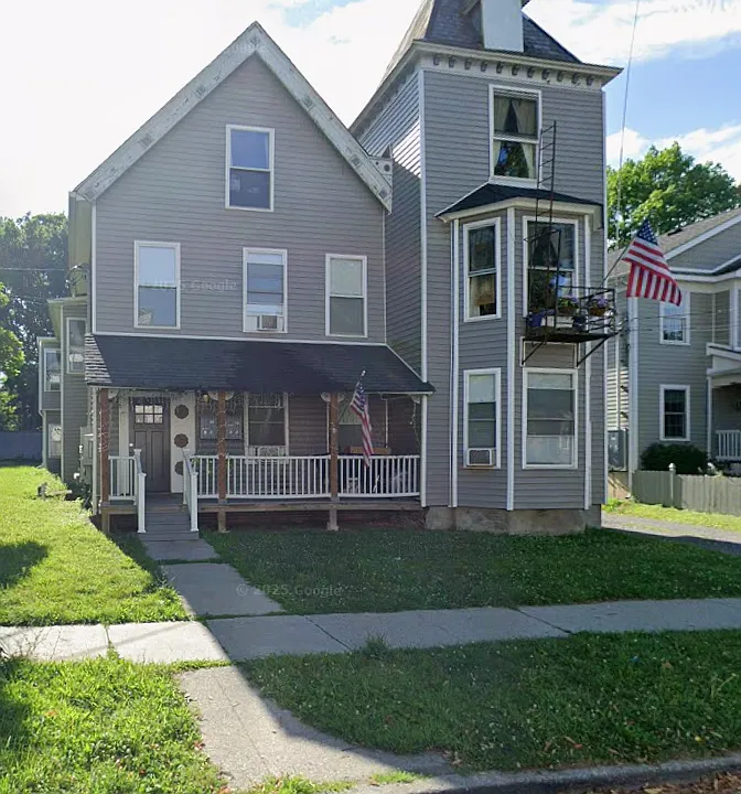 51 N Clinton St #1