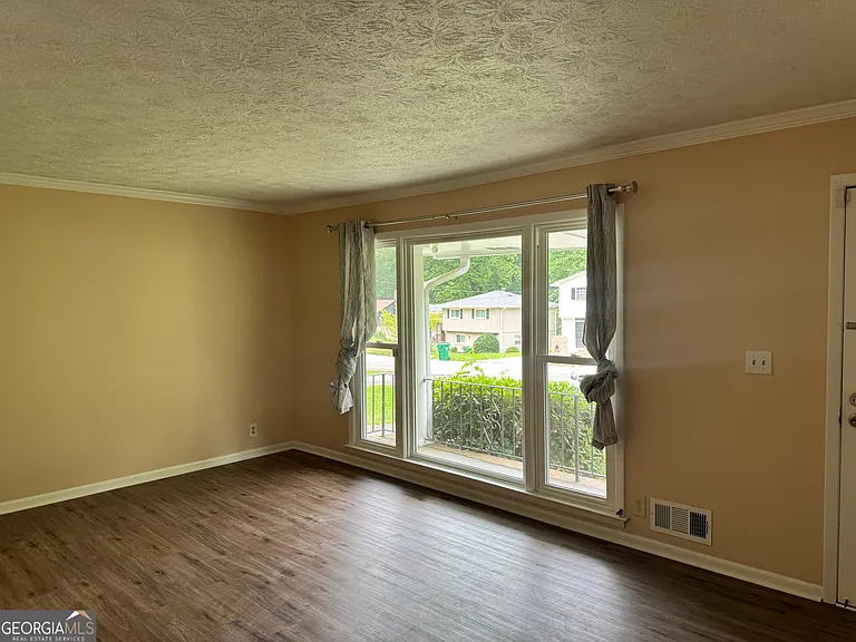 827 San Miguel Dr — Photo 2