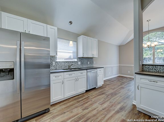 5th image of 1323 Brenham Cir
