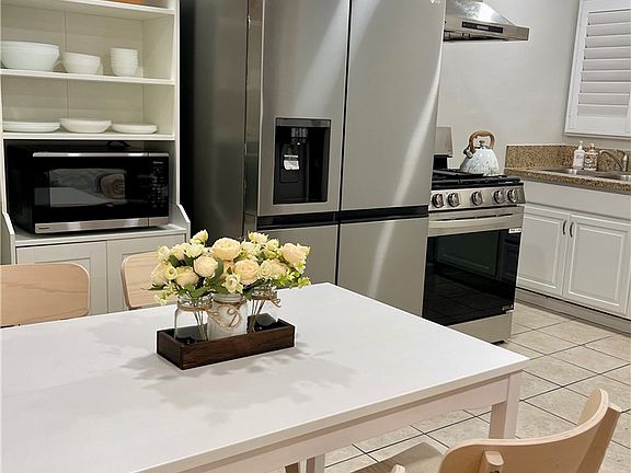 4th image of 12893 Adelle St #1