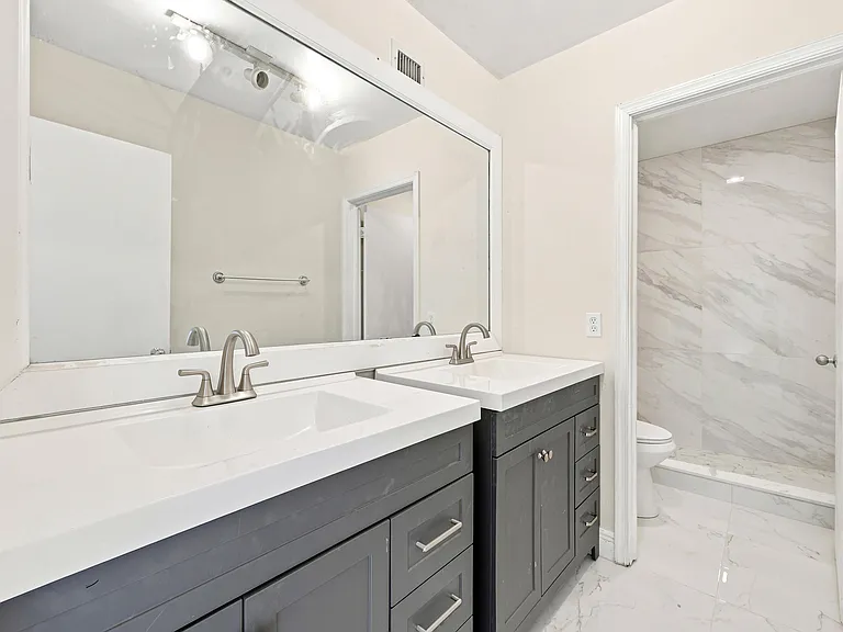 5120 Elmhurst Rd #A — Photo 39