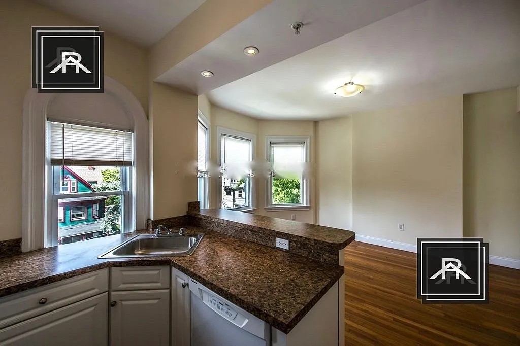 2 bed, 2.0 bath, $3,600 — Photo 2