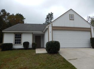118 Palmetto Dr, Crestview, FL 32539