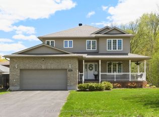 1021 Kingswood St, Brockville, ON K6V 7G1