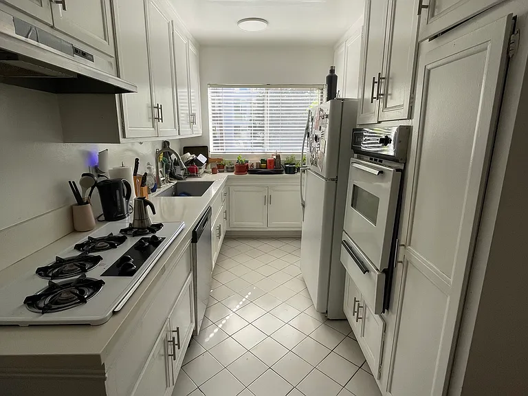 11698 Montana Ave #1 — Photo 6
