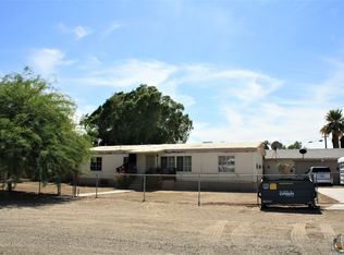 307 3rd St, Niland, CA 92257