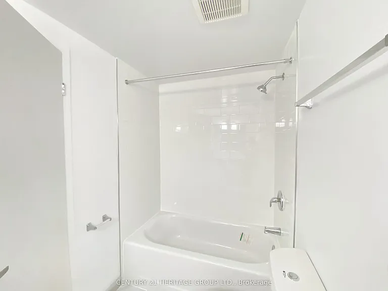 7555 Goreway Dr #153 — Photo 16