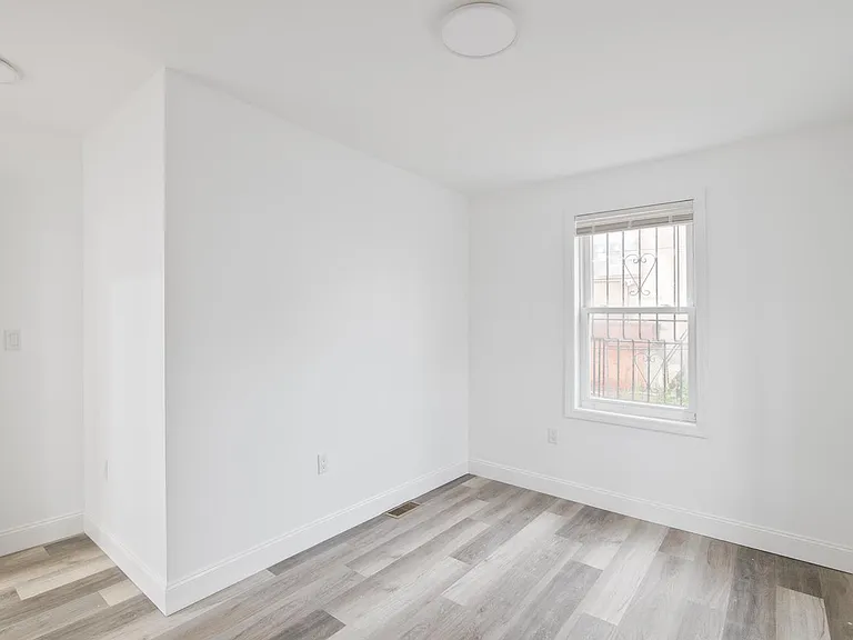 280 Forrest St #1 — Photo 16