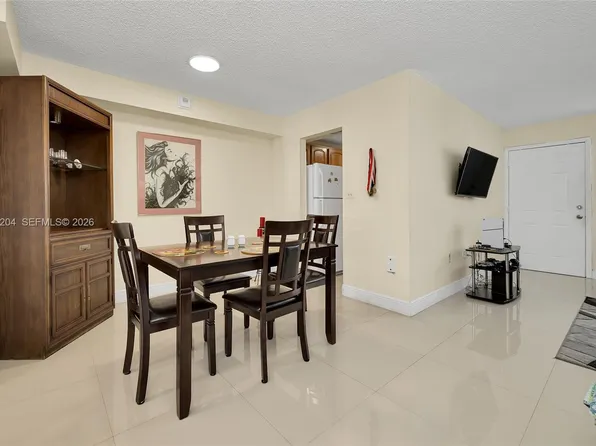 7620 Carlyle Ave APT 204, Miami Beach, FL 33141