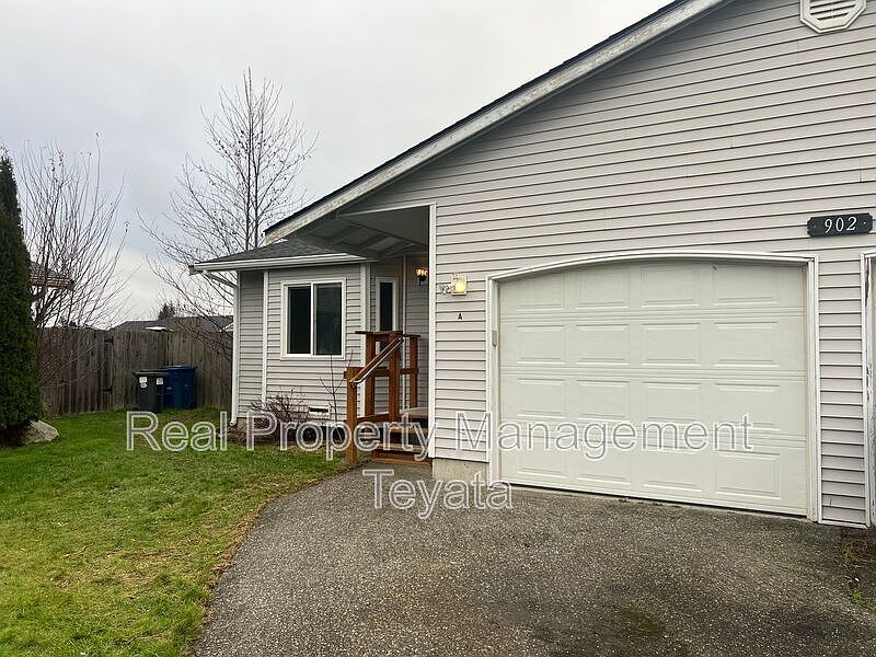 1st image of 902 S 22nd Ct #A