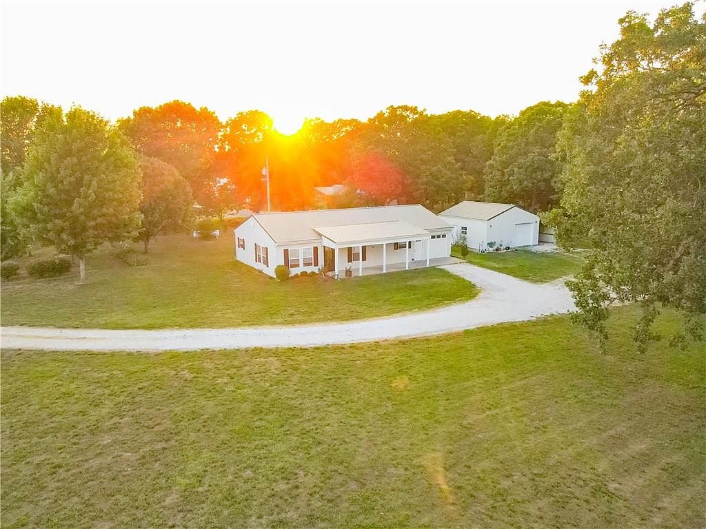 13343 E Highway Z, Stockton, MO 65785 Zillow