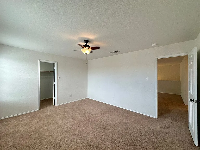 5304 Capricorn Loop — Photo 30