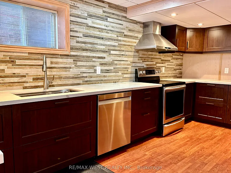463 Hewitt Cir #BASEMENT — Photo 4