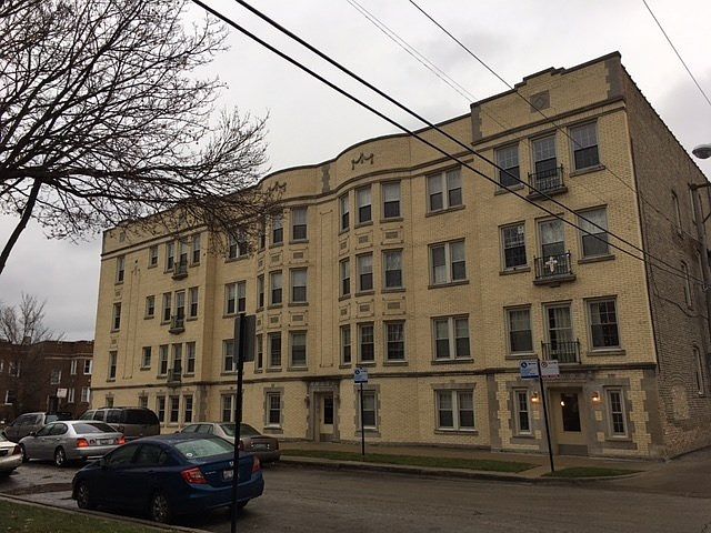 1st image of 2709 W Albion Ave Unit 2