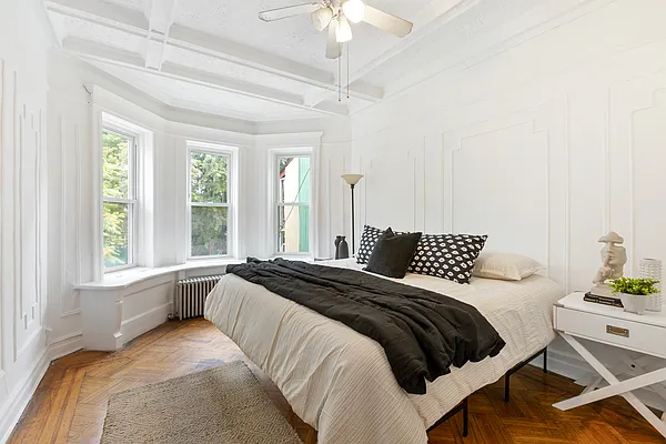 Sold by Compass | media 18