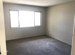 1570 Carriage House Rd, Pasadena, CA 91107