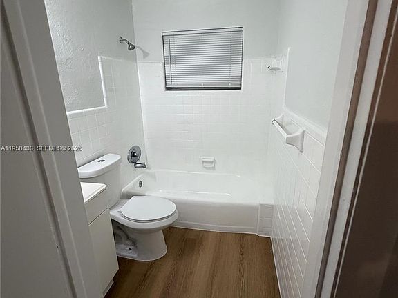 2nd image of 1221 NW 5th Ave