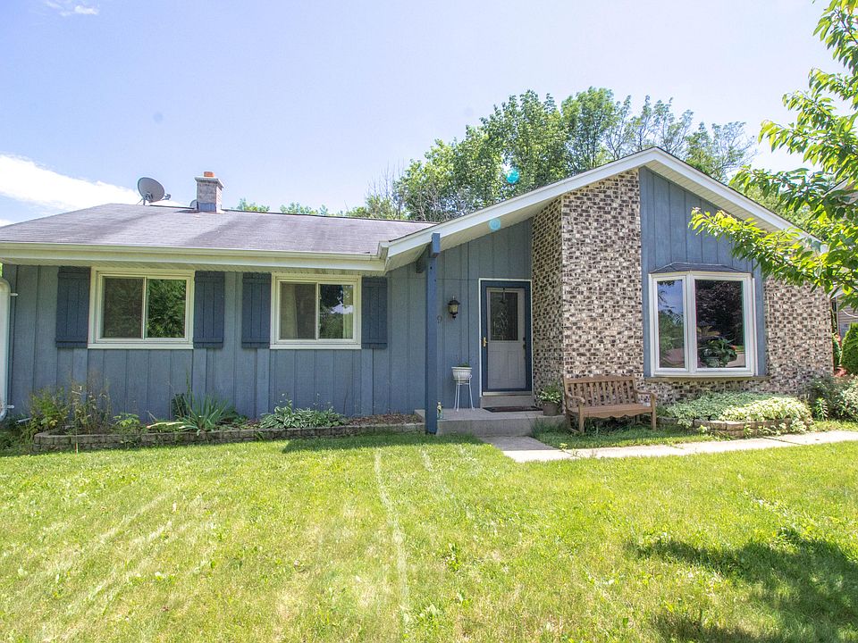 2nd image of 219 Willow Dr