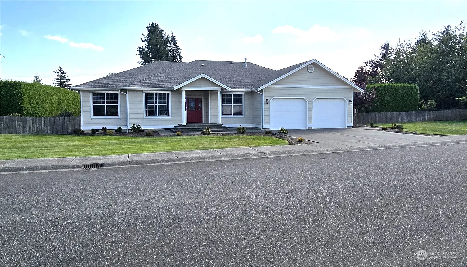607 Chestnut Court photo 1