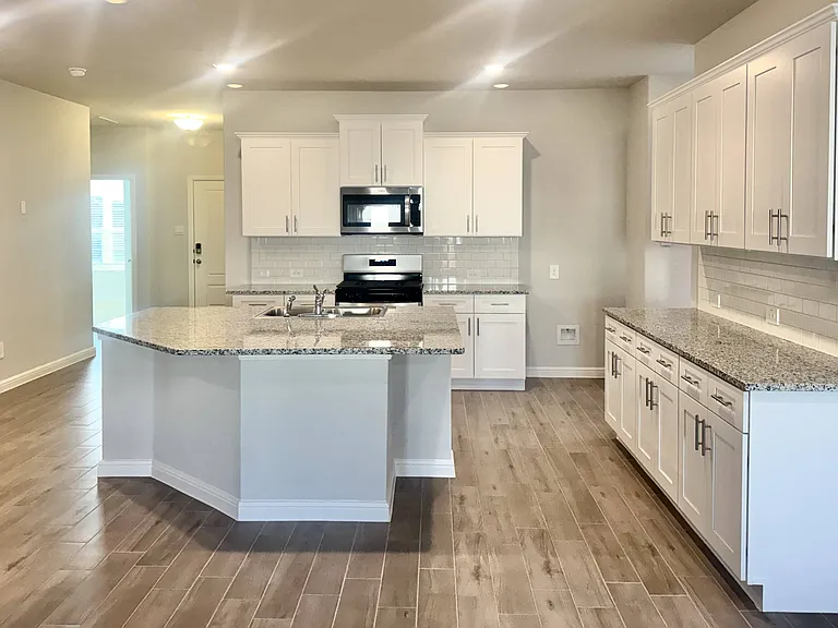 1215 Rockwater Dr — Photo 6