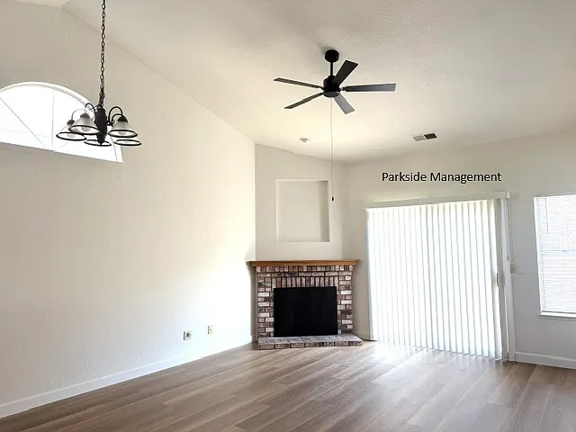 3 bed, 1246 sqft, $2,375 — Photo 3