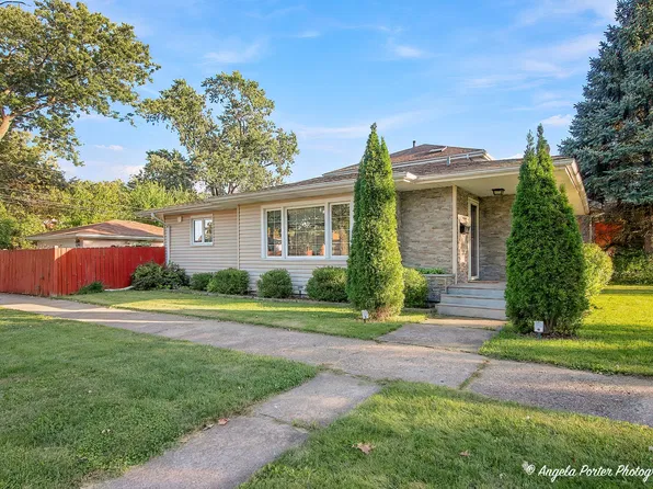 643 Sylviawood Ave, Park Ridge, IL 60068
