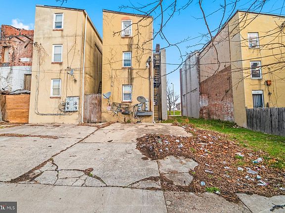 4th image of 1421 W Fayette St