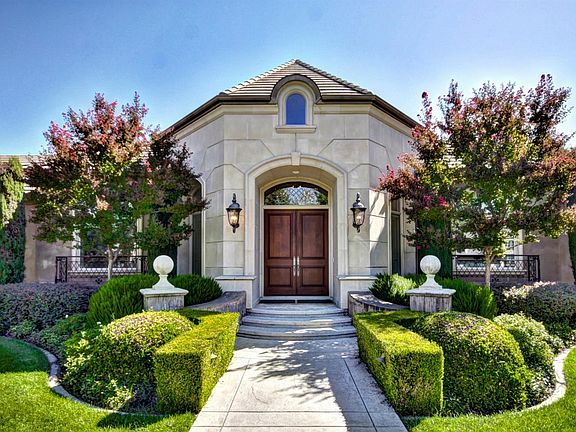 3rd image of 636 Mystic Ln