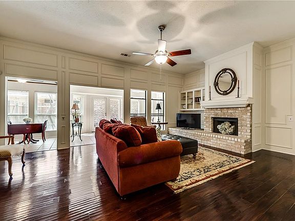 3rd image of 6517 Castille Ct