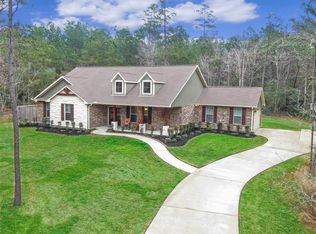 122 Winchester Rd, Huntsville, TX 77340