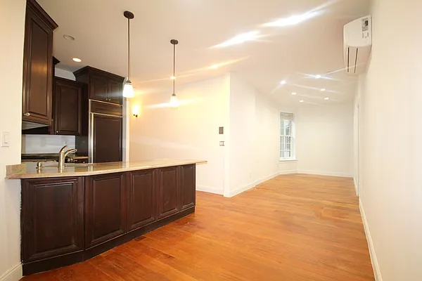 Rented by Citi Habitats | media 39