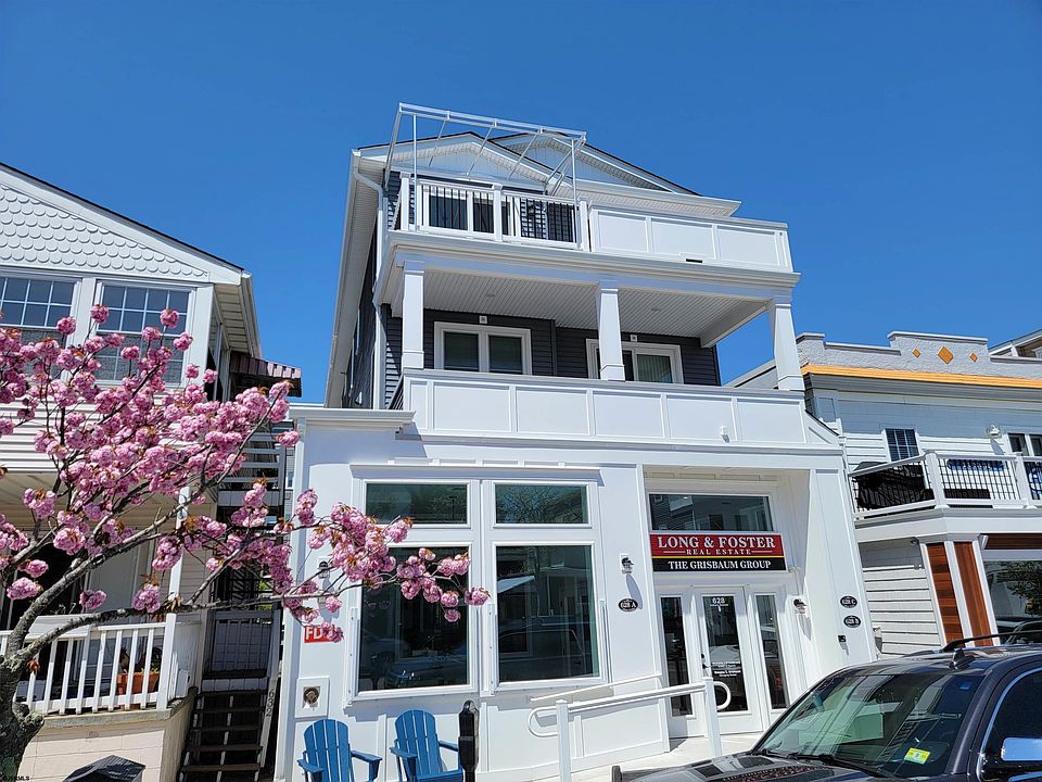 1st image of 628 Asbury Ave #3