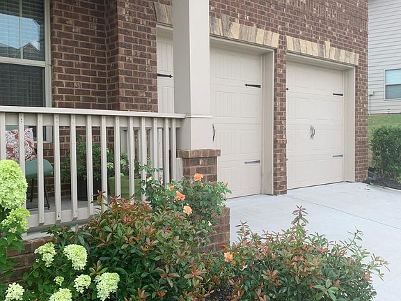 No more street parking. Just pull into the garage.