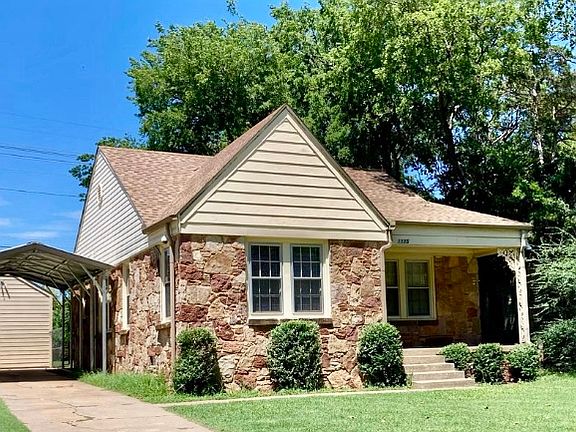 4th image of 1115 Woodlawn Pl